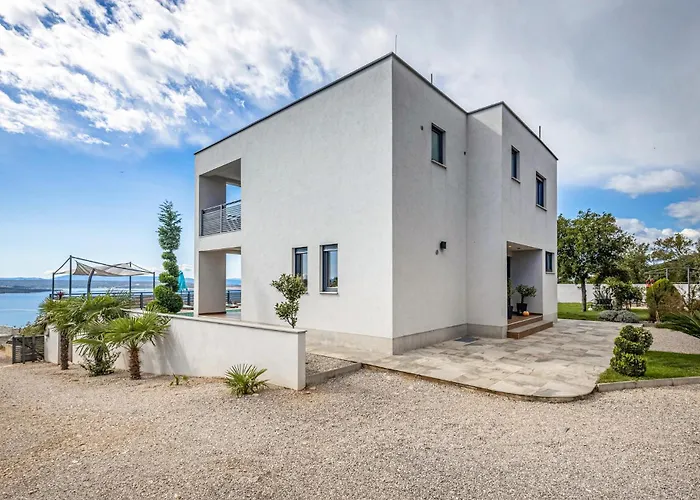 4 Bedroom Gorgeous In * Crikvenica