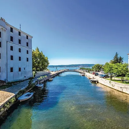 Holiday home Amazing In With House Sea View Crikvenica