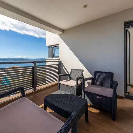 Holiday home Amazing In With House Sea View