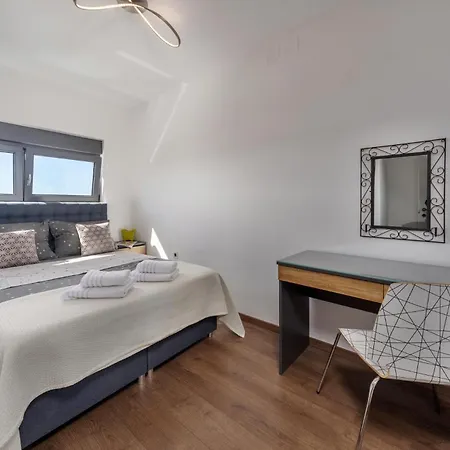 Amazing In With House Sea View Holiday home