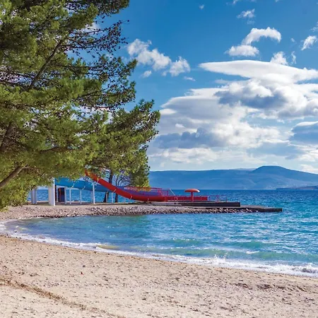 Holiday home Amazing In With House Sea View Crikvenica